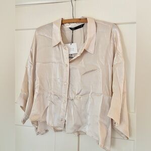 NWT ZARA light cream cropped satin button-down shirt